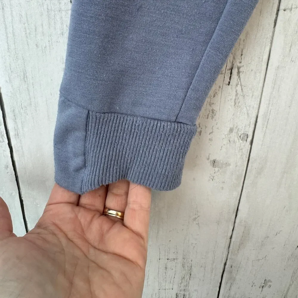 Gymshark Steel Blue Solace Cropped Long Sleeve Tumbhole Sweater Size Small - Picture 8 of 14